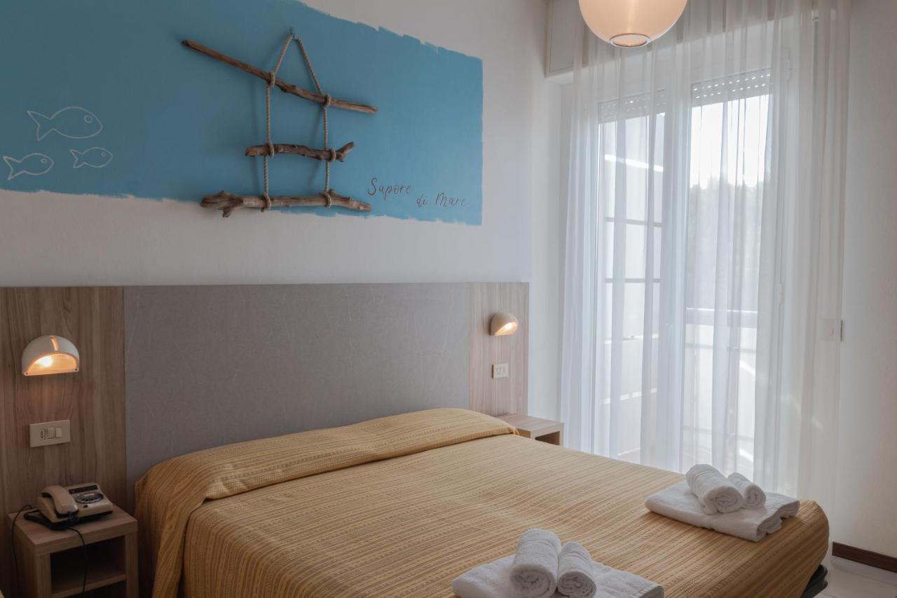 Hotel Astrid Cervia Eksteriør billede