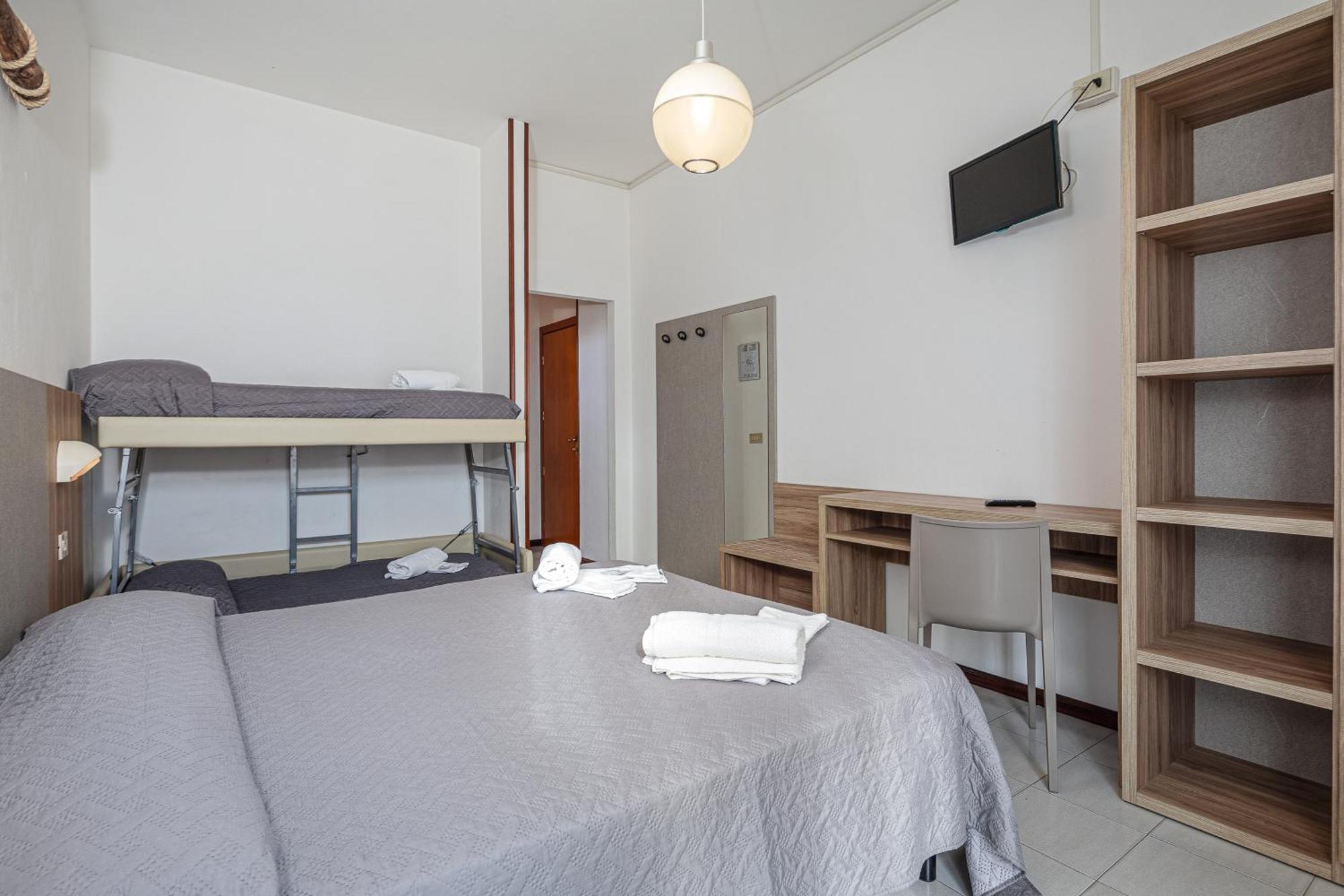 Hotel Astrid Cervia Eksteriør billede