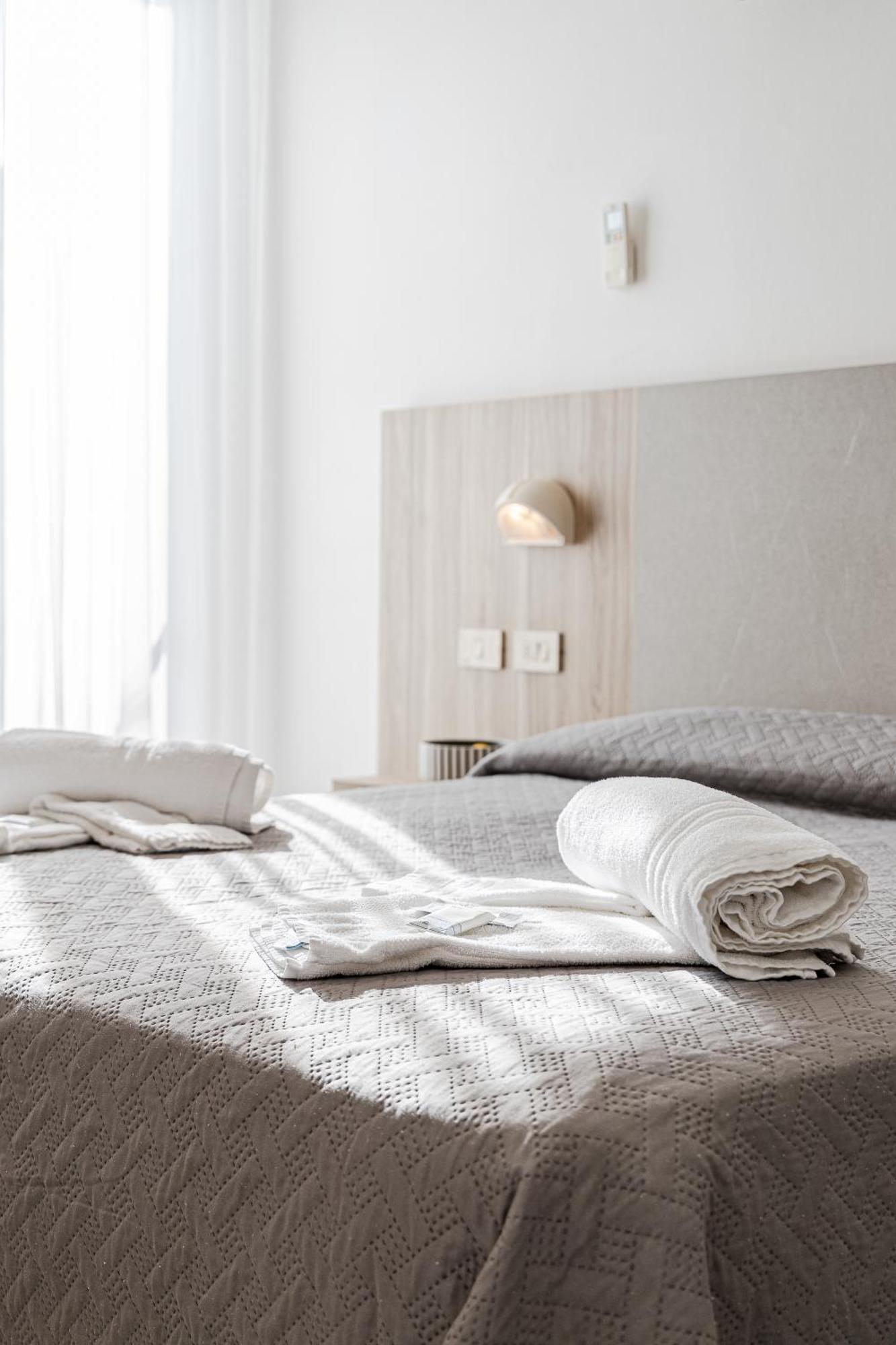 Hotel Astrid Cervia Eksteriør billede
