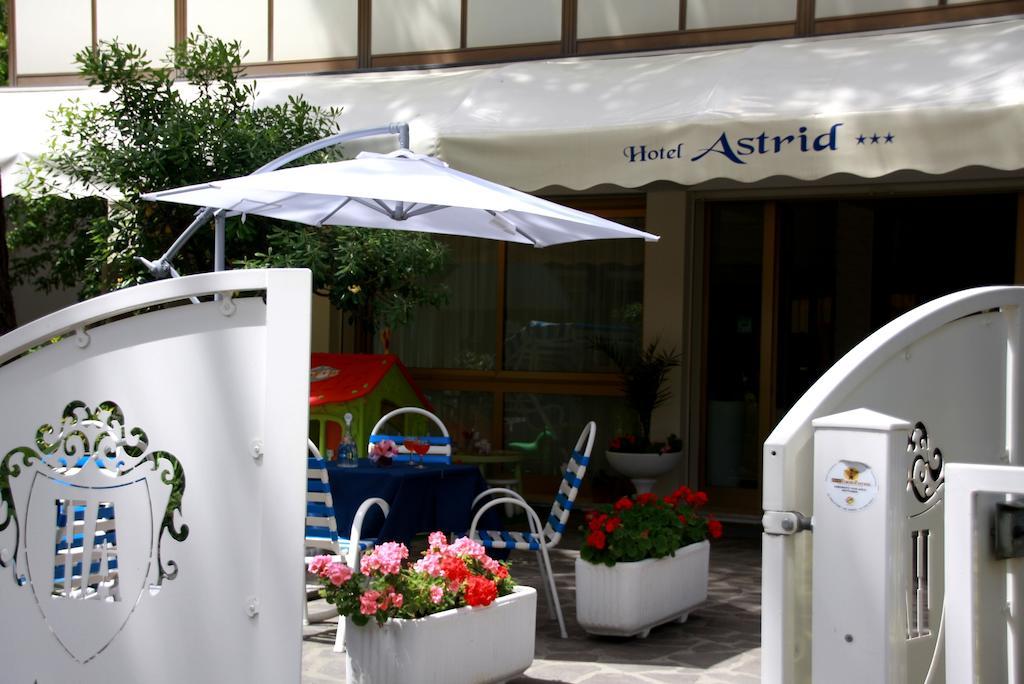 Hotel Astrid Cervia Eksteriør billede