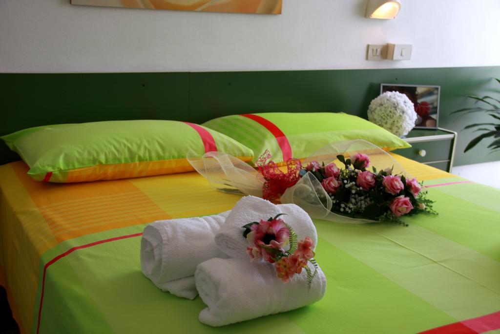 Hotel Astrid Cervia Eksteriør billede