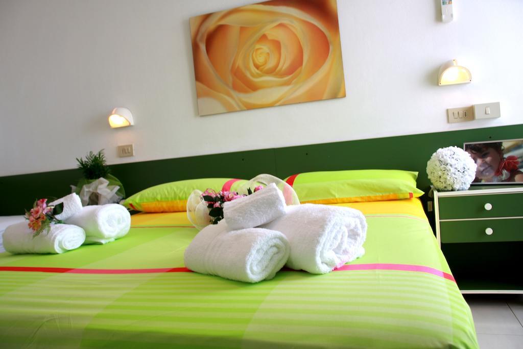 Hotel Astrid Cervia Værelse billede