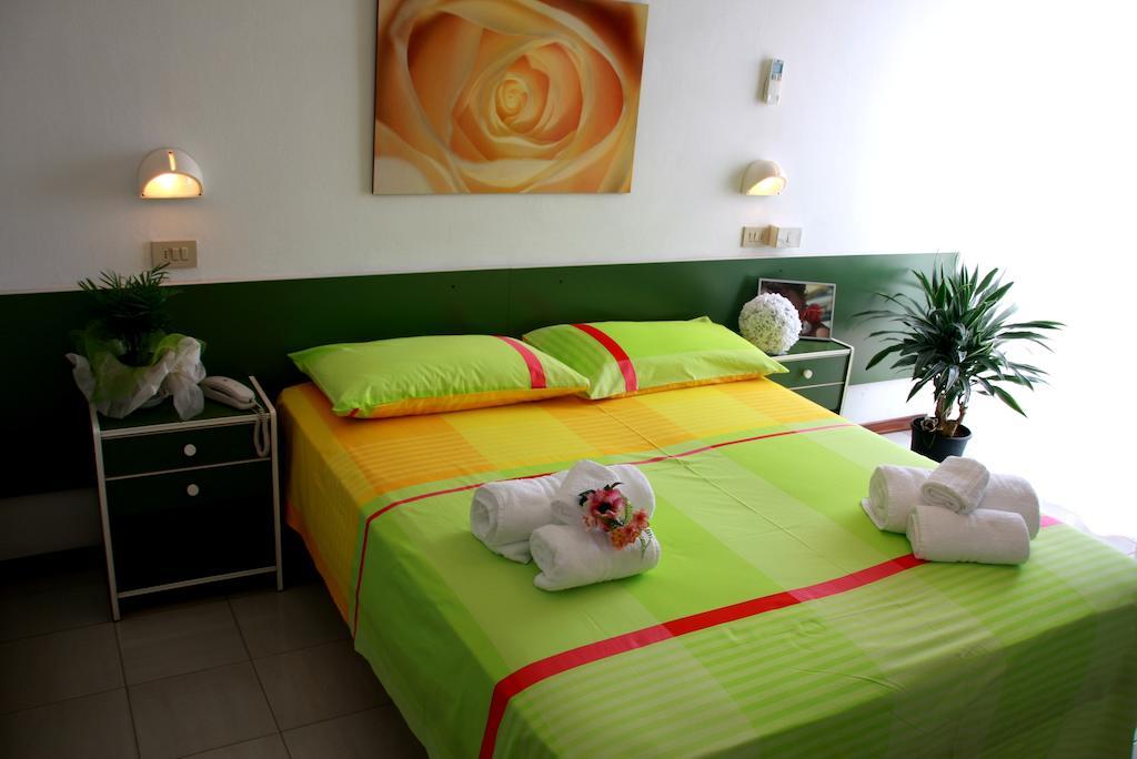 Hotel Astrid Cervia Værelse billede
